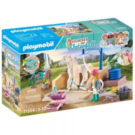 Playmobil - Isabelle & Lioness med vaskeplads 71354